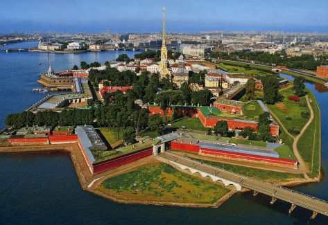 Реферат: Петропавловская крепость: исторический миф и градостроительная реальность