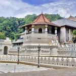 Храм Зуб Будды